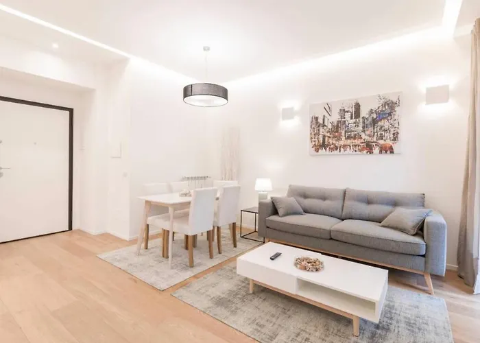 Lovely Flat In Piazza Morosini Apartment